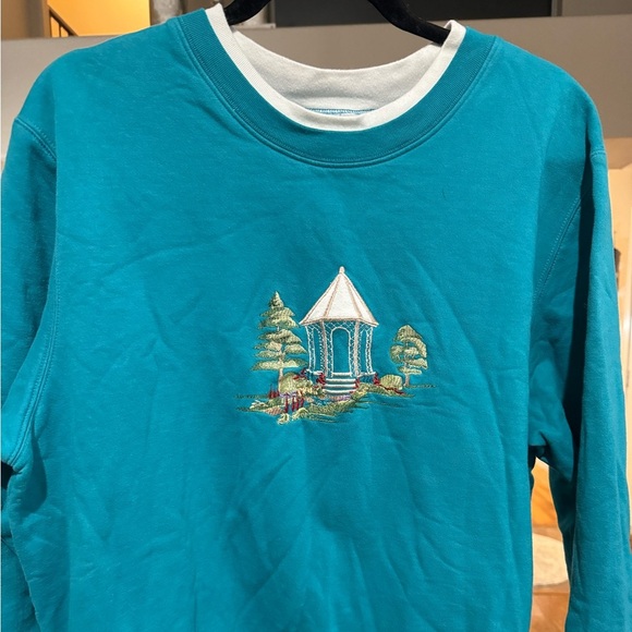 VTG Winter Themed Embroidered Gazebo Garden Grannycore Oversized Sweatshirt 1X - Picture 10 of 11